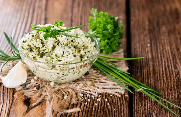 Einfache Chili-Knoblauchbutter