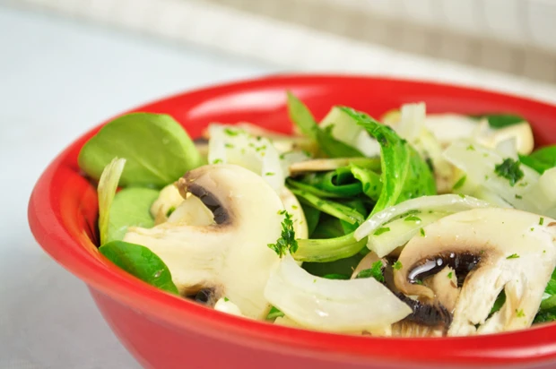 Basischer Vogerl-Pilz-Salat