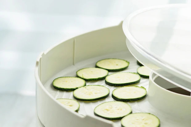 Basische Zucchini-Chips