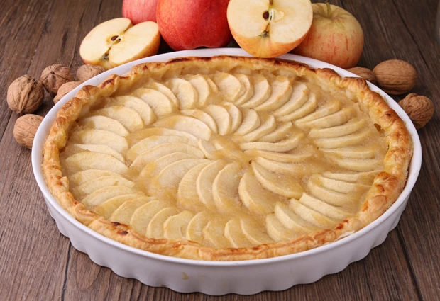 Apfeltarte mit Nüssen