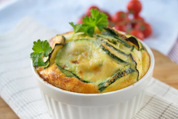 Einfaches Zucchini-Gratin
