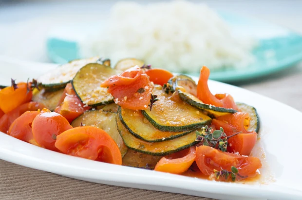 Zucchini-Tomaten-Gemüse