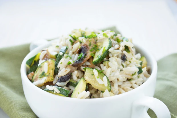 Pilz-Zucchini-Reis