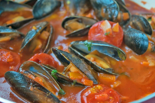 Muscheln mit Tomatensauce