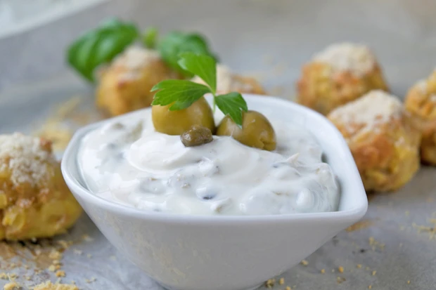Kapern-Oliven-Dip