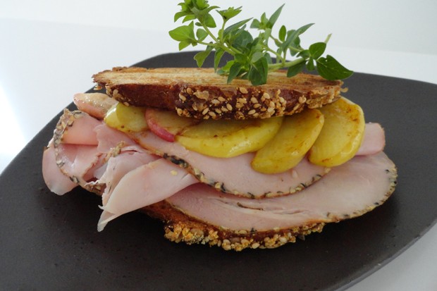 Schinken-Apfel-Toast