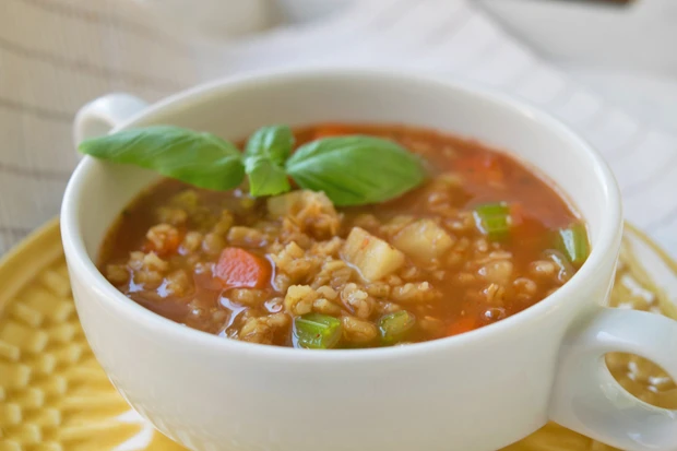 Vegane Gr&uuml;nkernsuppe