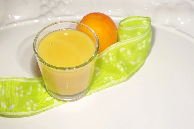 Simpler Marillen-Mango-Lik&ouml;r