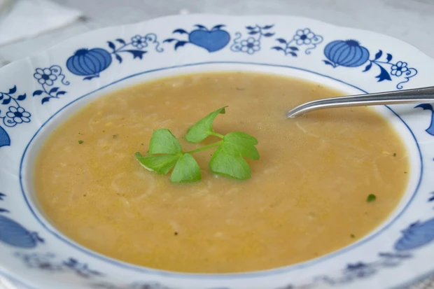 Zwiebel-Suppe