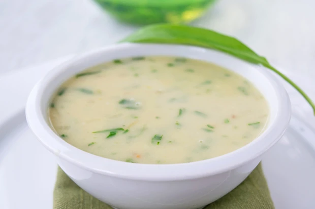 Klare B&auml;rlauchsuppe