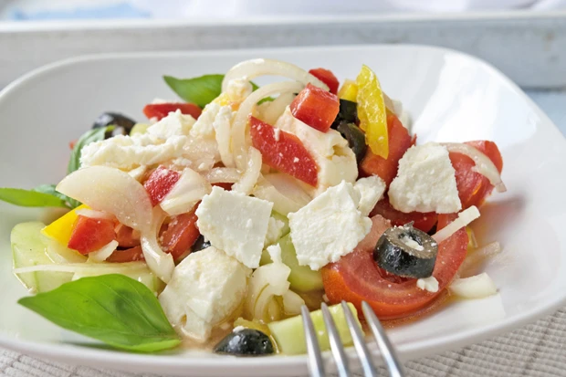 Sommerlicher Feta-Salat