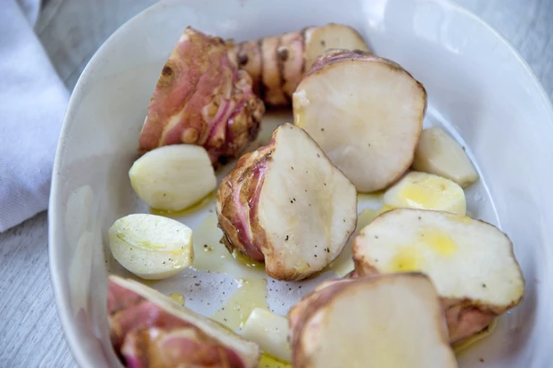 Topinambur mit Knoblauch