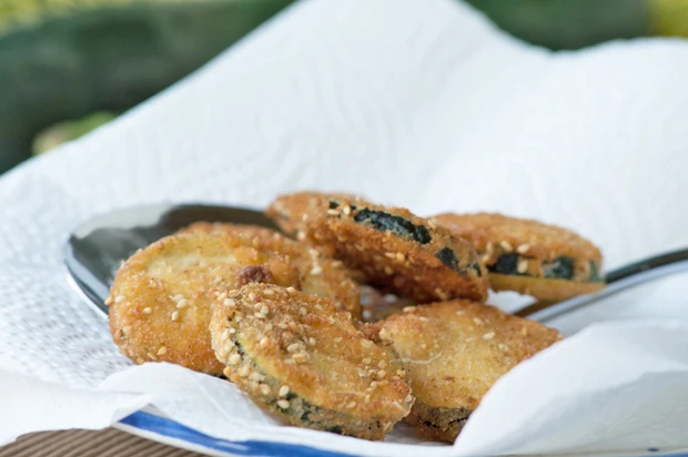 Zuchinischeiben mit K&auml;sepanade