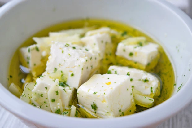 Eingelegter Feta