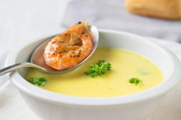 Ananas-Curry-Suppe