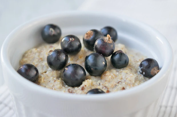 Veganes Bircherm&uuml;sli
