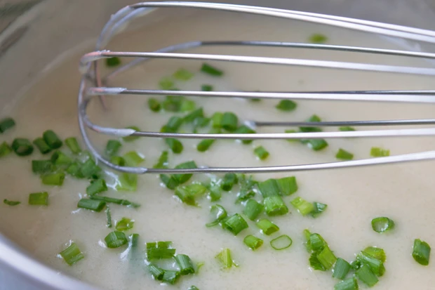 Eingebrannte Schnittlauch-Sauce