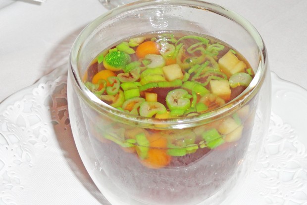 Klare Kalbssuppe