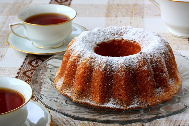 Gugelhupf mit Apfel