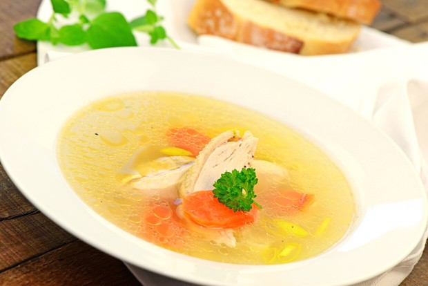 Klare Geflügelsuppe