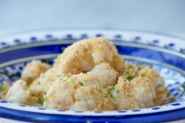 Karfiol mit Butter und Br&ouml;seln