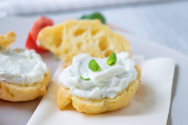 Knoblauch-Käse-Aufstrich