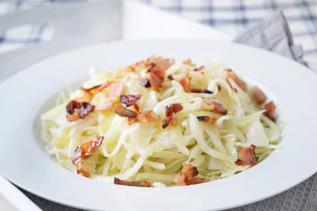 Krautsalat mit Speck