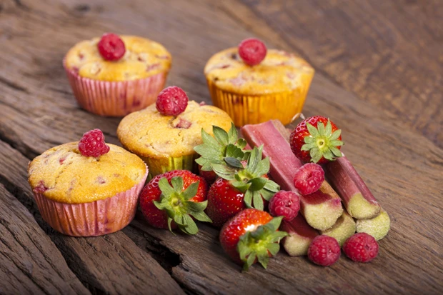 Vollkorn-Rhabarber-Muffins