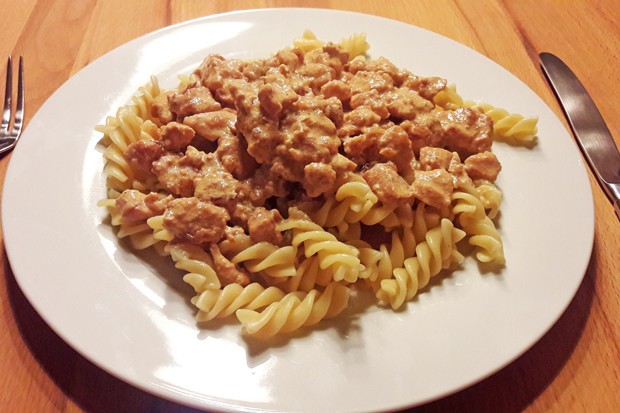 Hühnergeschnetzeltes mit Pasta