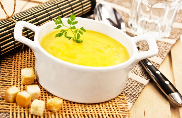 K&uuml;rbissuppe mit Kokosmilch