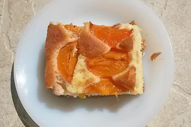 Marillenkuchen mit Dinkelmehl