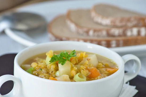 Linsensuppe mit Ingwer