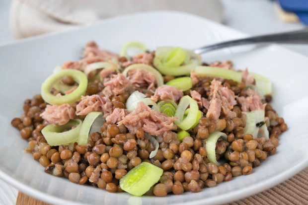Linsensalat mit Thunfisch
