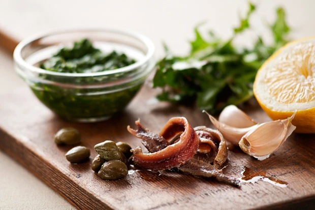 Sardellen-Pesto
