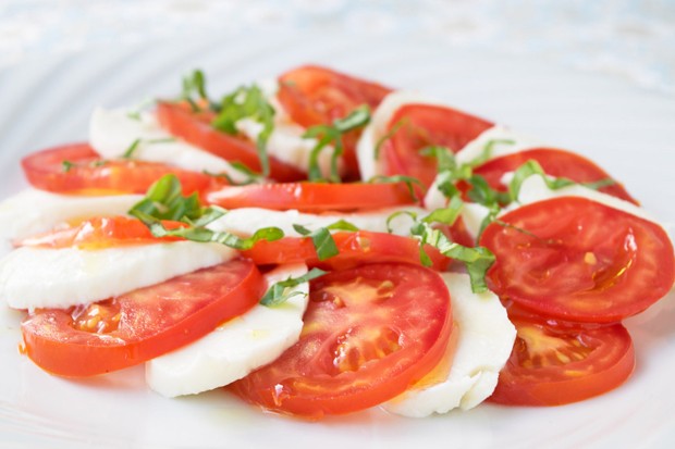 Mozzarella mit Tomaten