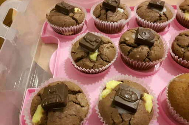 Gefüllte Muffins mit Pudding