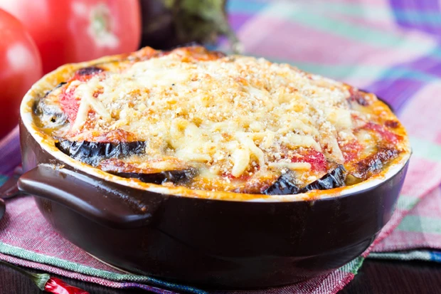 Vegetarisches Moussaka mit Kartoffeln