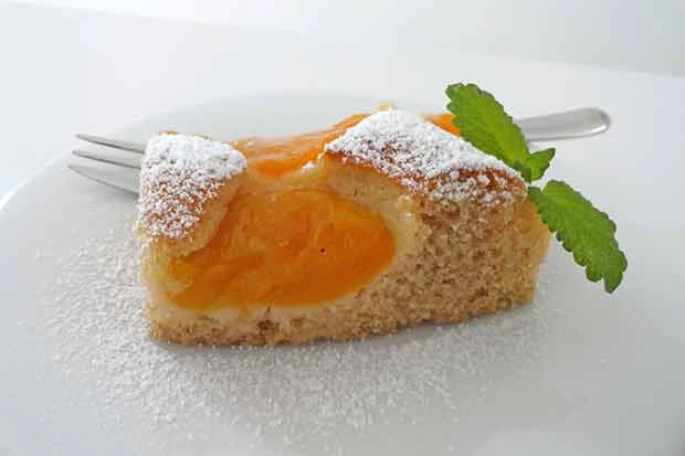 Marillenkuchen mit Vollkornmehl