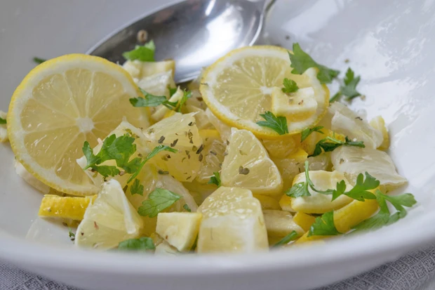 Fruchtiger Zitronensalat