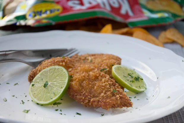 Schnitzel in Kelly&acute;s Chipskruste