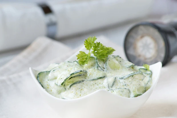 Gurken-Rahm-Salat