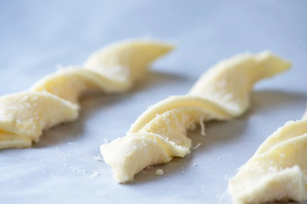 K&auml;se-Knusper-Stangerl