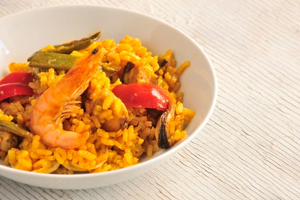 Paella mit Garnelen