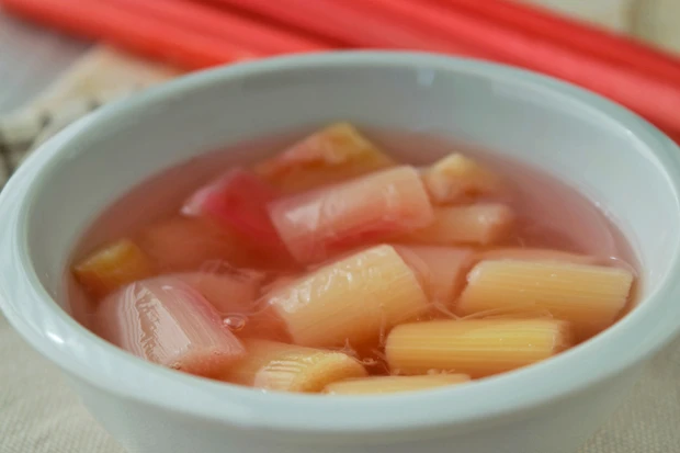 Rhabarberkompott mit &Auml;pfeln