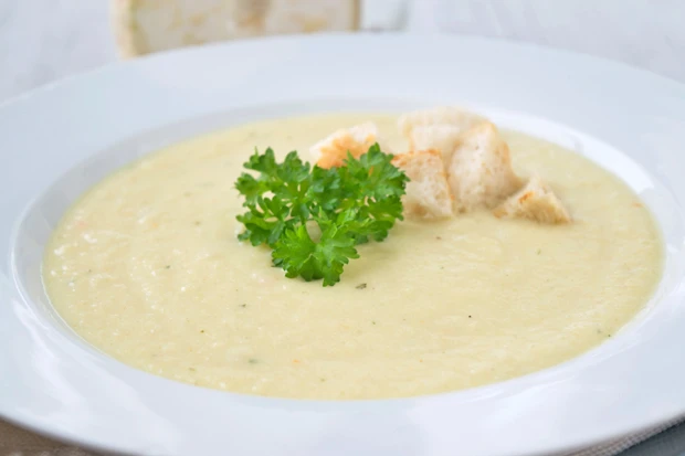 Senf-Sellerie-Lauch-Suppe