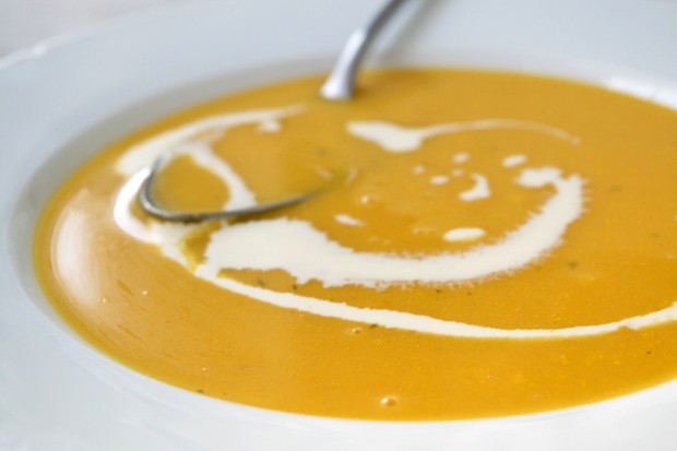 Pikante Kartoffel-Chili-Suppe