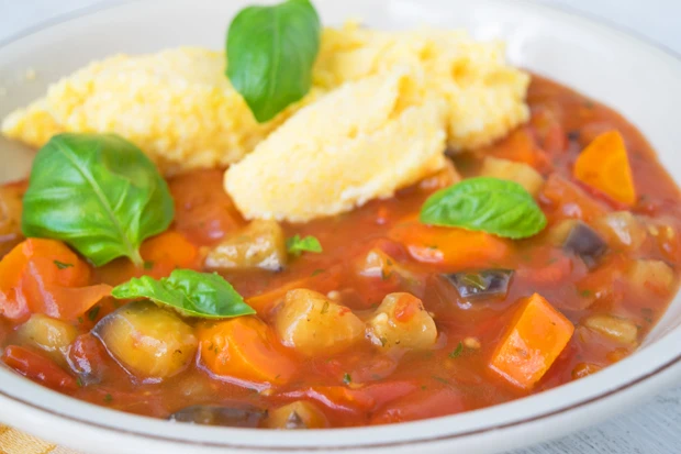 Ragout mit Polenta