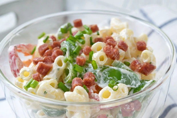 H&ouml;rnchen-Kabanossi-Salat