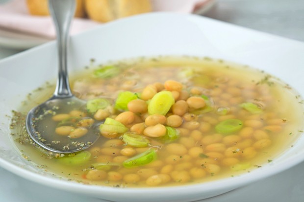 Bohnen-Thymian-Suppe