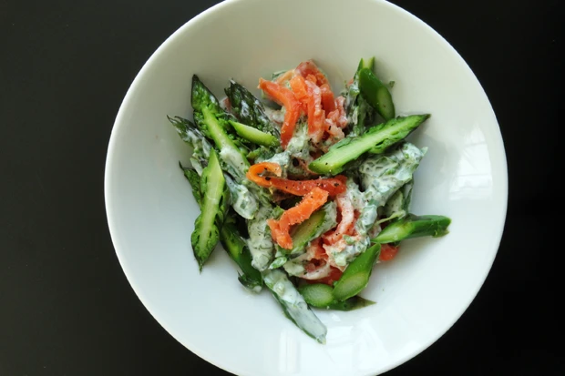 Spargelsalat mit R&auml;ucherlachs